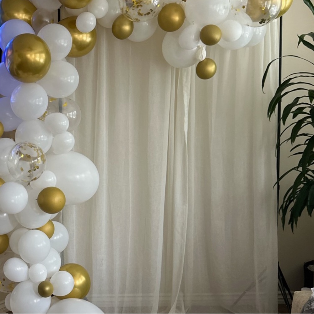 Cream colored sheer floor length curtains - Picture 2 of 3